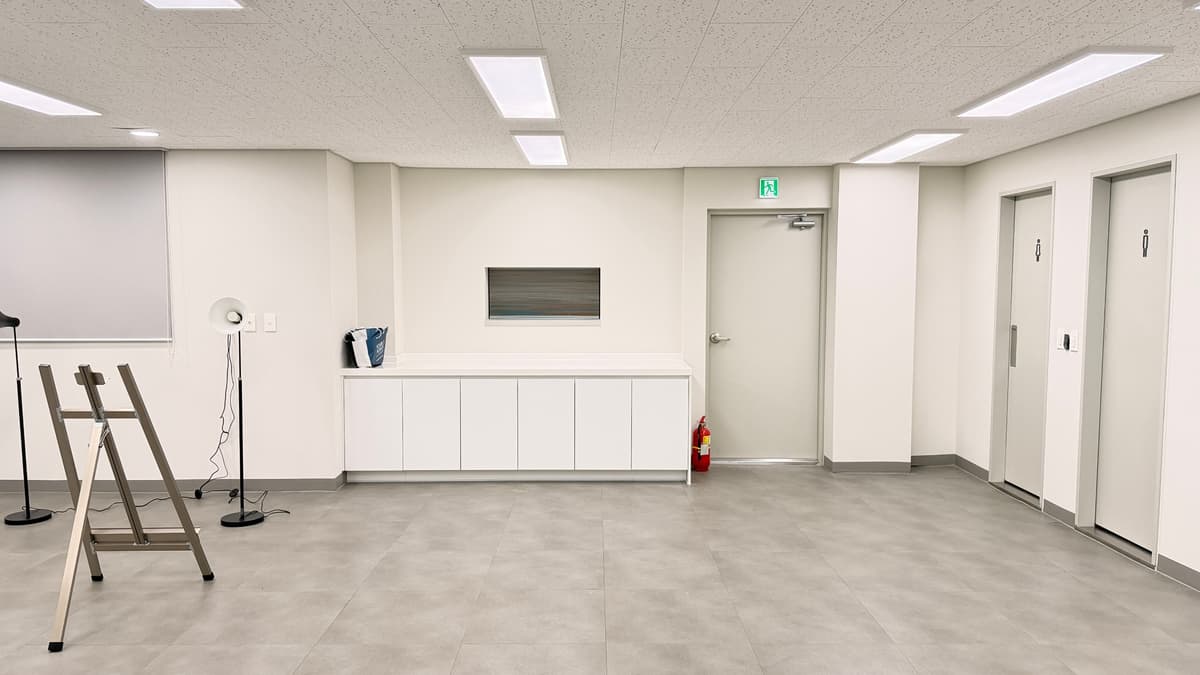 Recommended for Head Office, 3 Floors, Parking for 2 Cars+, Remodeled.