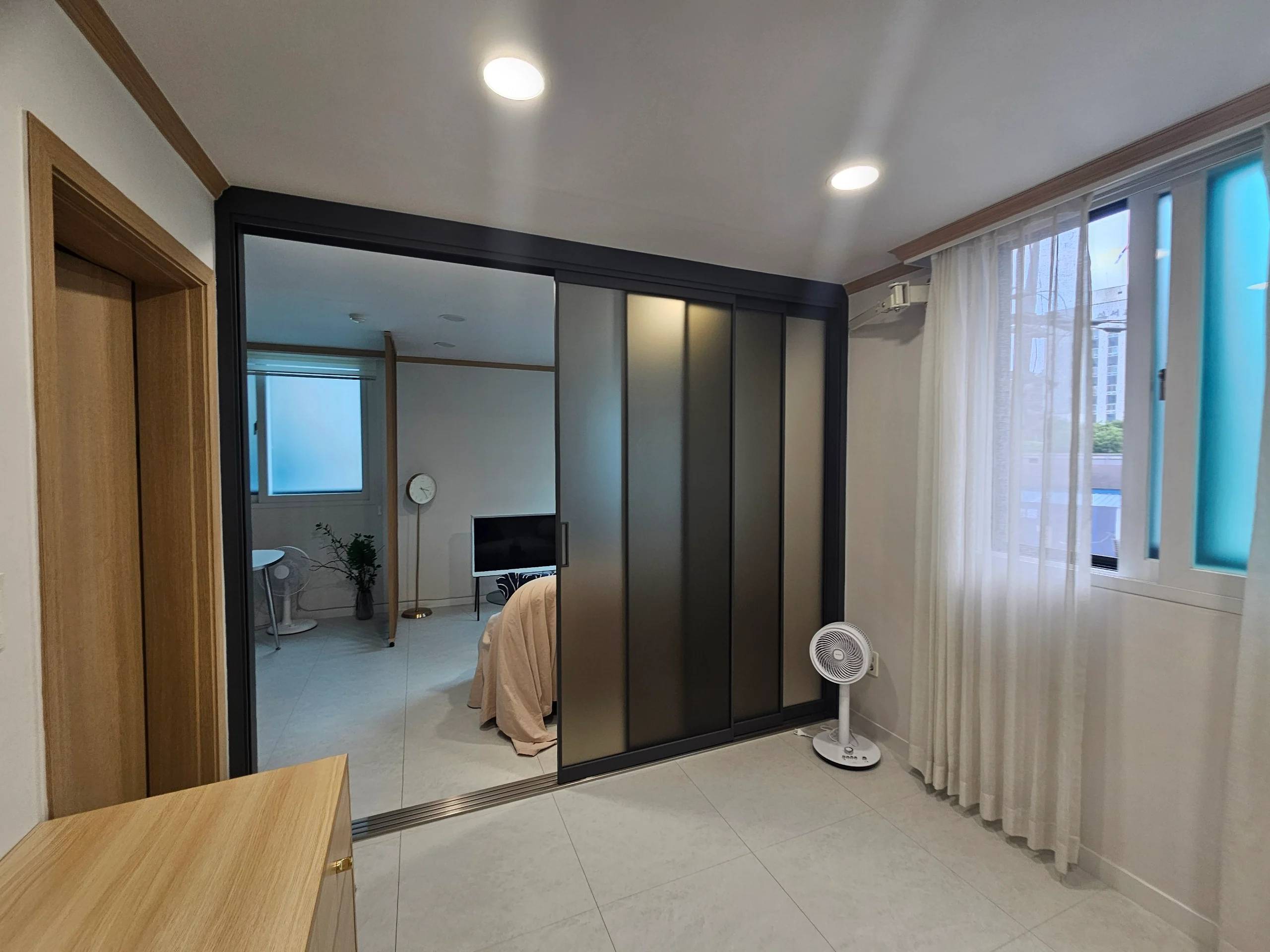 양재역 도보 1분 거리, 2BR, 1BA, 리모델링, 입주 7월 14일이후 사진 1