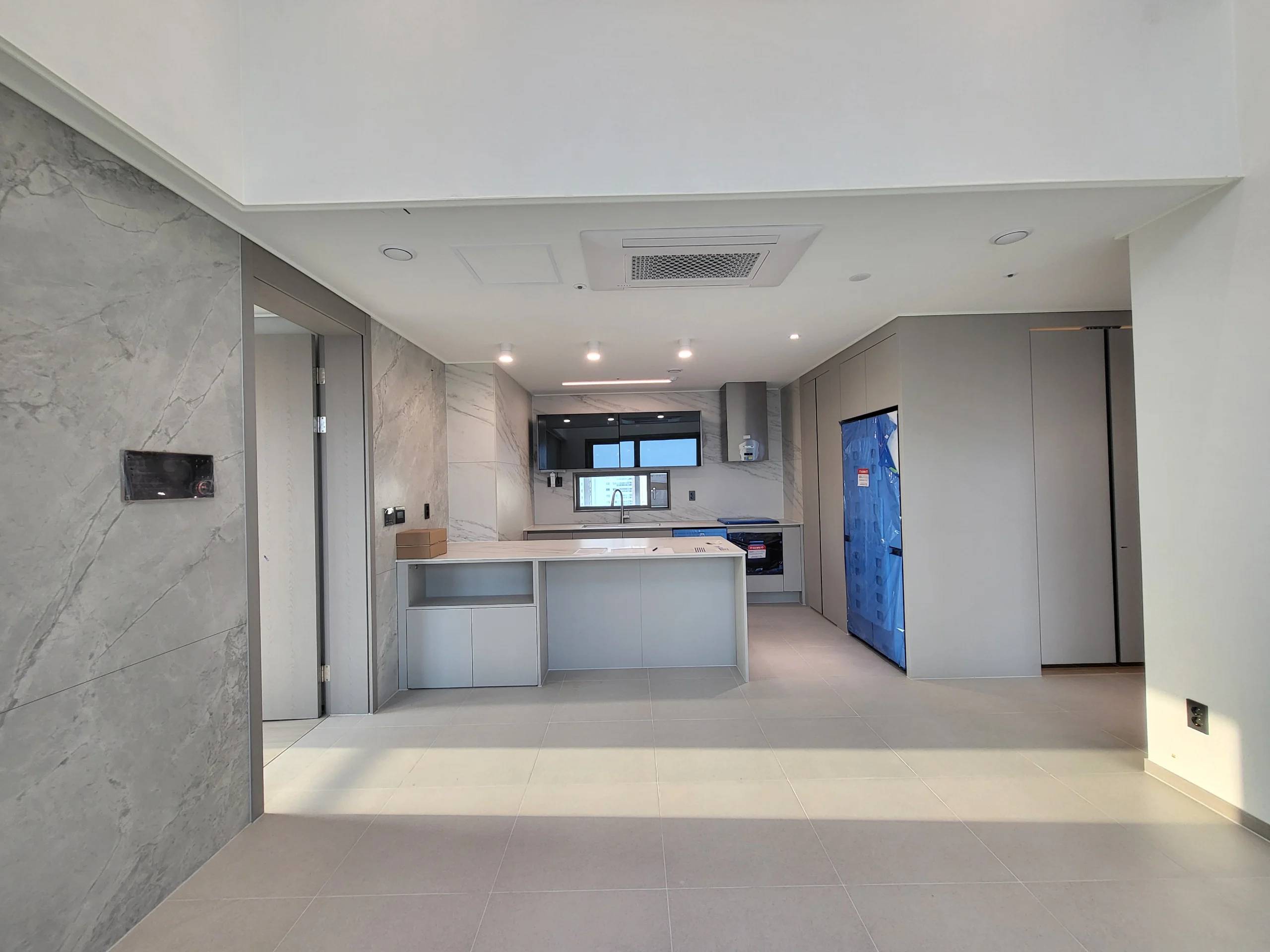 사업자 계약시 월세 3,000,000원(부가세 별도), 동탄역 주변, 신축, 펜트하우스, 2BR+Loft, 2BA. (사본) 사진 1