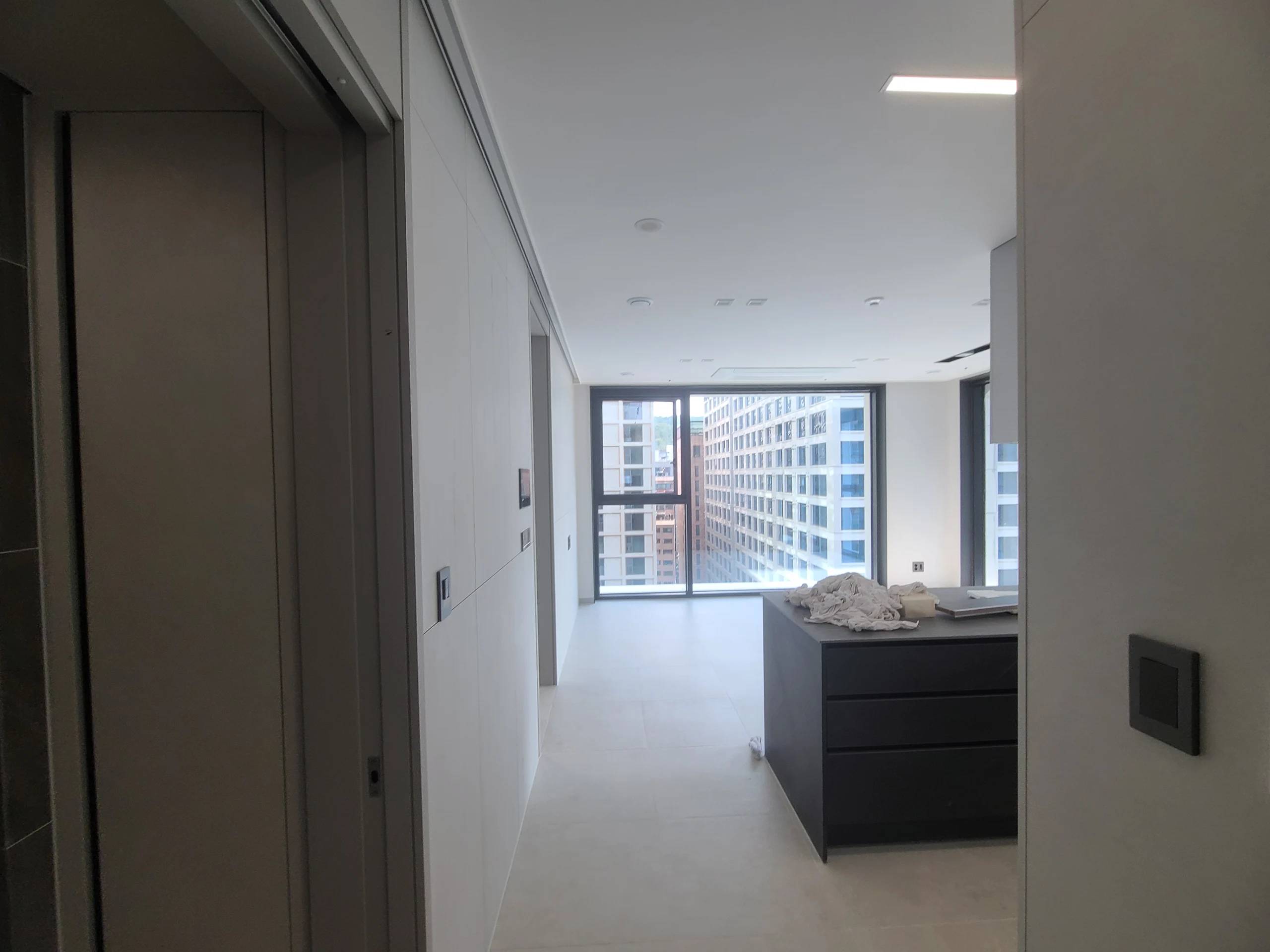 2BR, 1BA, 신축, 남부터미널역 도보 5분, Fitness, Pool 사진 1