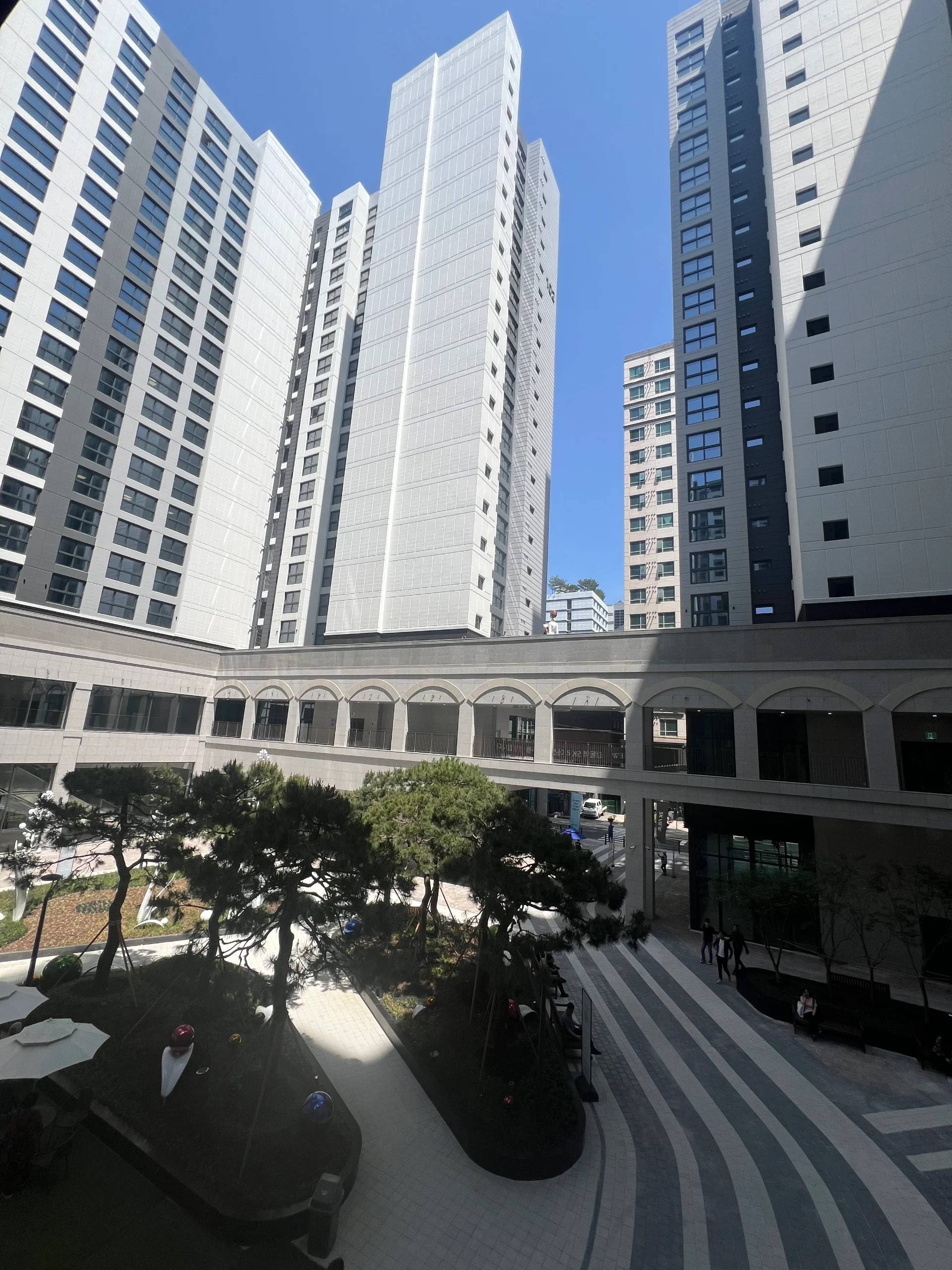 3BR, 2BA, 신축, 3F, 사업자 계약만 사진 1