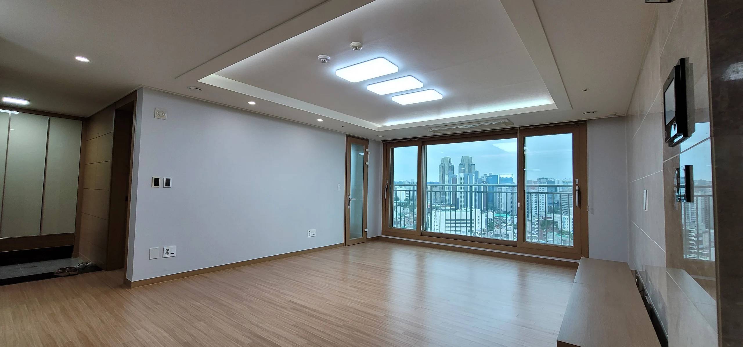 서강대 도보 3분, 연세대, 이화여대 근접, 대흥역 도보 2분, 방3, 화2, 풀옵션 사진 1