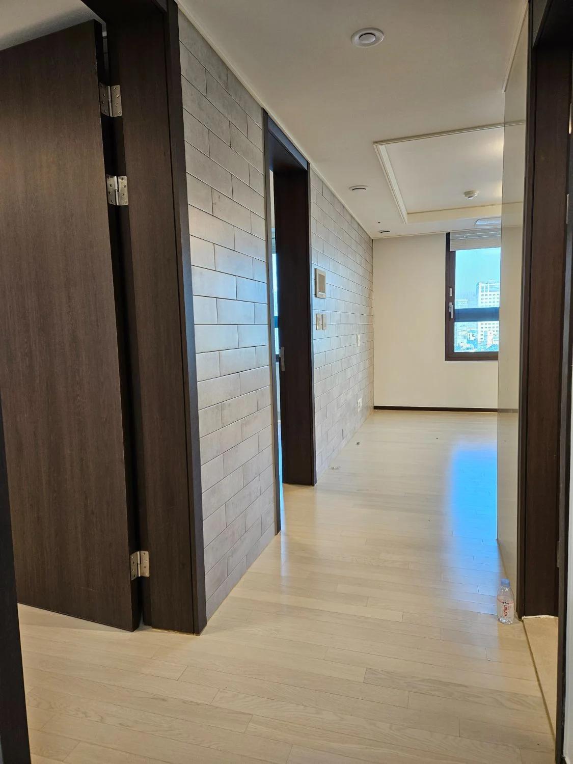 신축급, 2BR, 1BA, 사업자계약, NO ARC 사진 1
