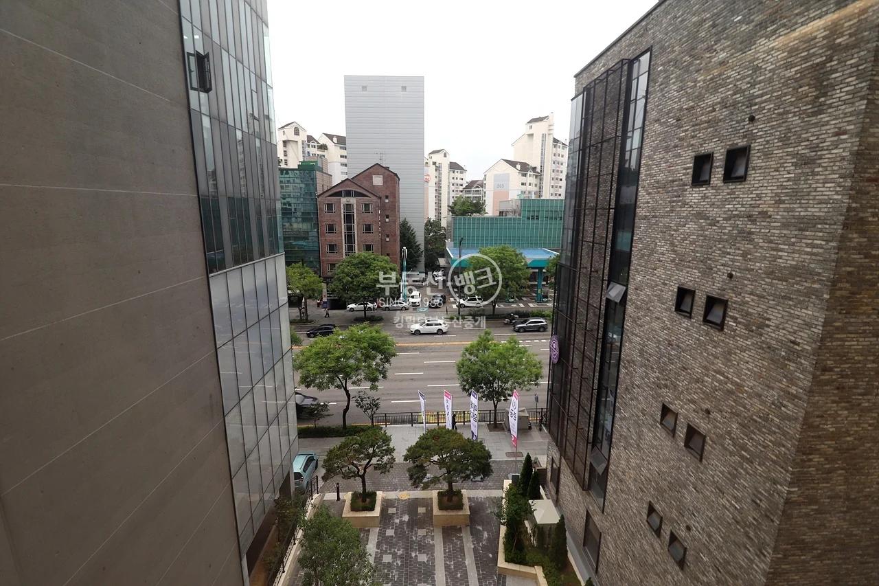 3BR, 2BA, 신축, 9월 3일 입주, 사업자 계약, NO ARC 사진 1