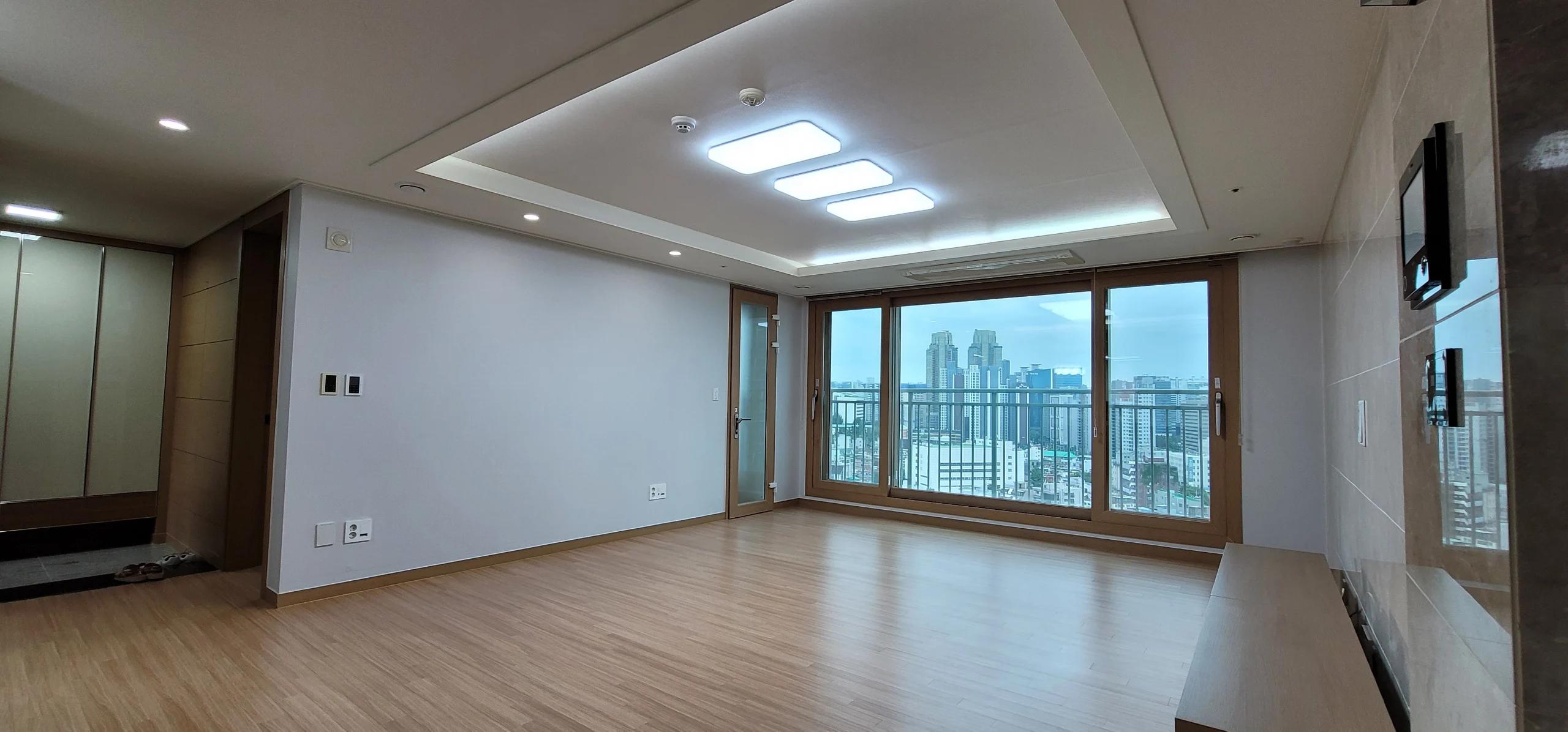 서강대 도보 3분, 연세대, 이화여대 근접, 대흥역 도보 2분, 방3, 화2, 풀옵션 사진 1
