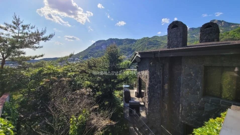 Premium Detached House for Sale in Pyeongchang, 5BR, 3BA, 3.6B. photo 1