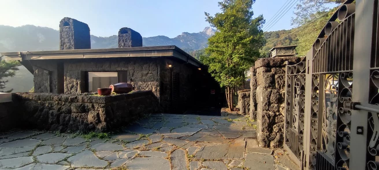 Premium Detached House for Sale in Pyeongchang, 5BR, 3BA, 3.6B. 2