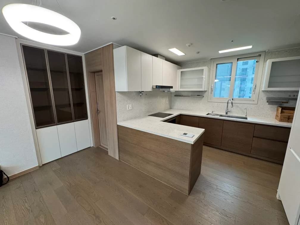 3BR, 2BA, 신축급, 커뮤니티, 지하철 도보 가능 2