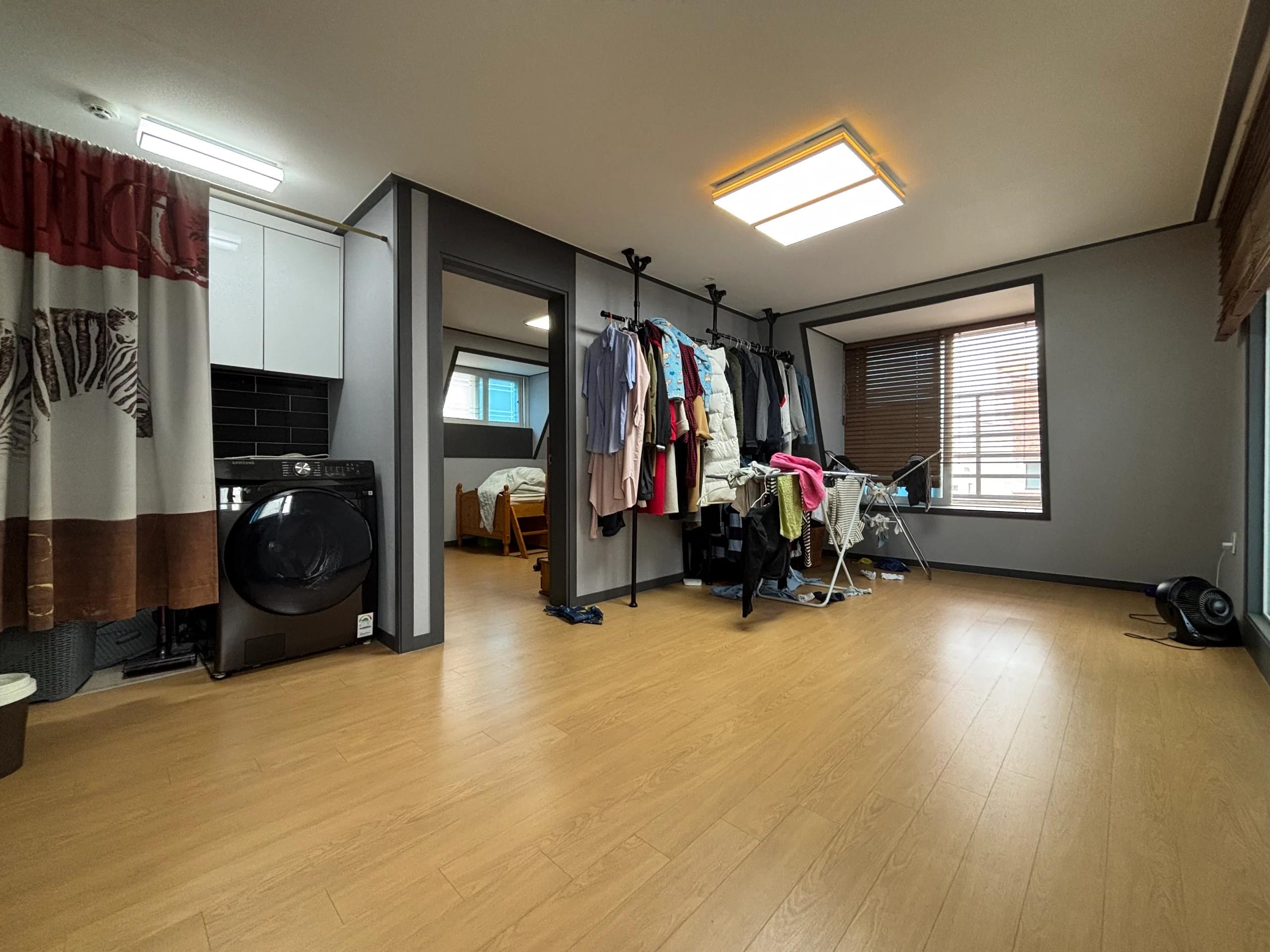 3BR, 3BA, Terrace, Duplex, Available from Dec. Songpa station 2