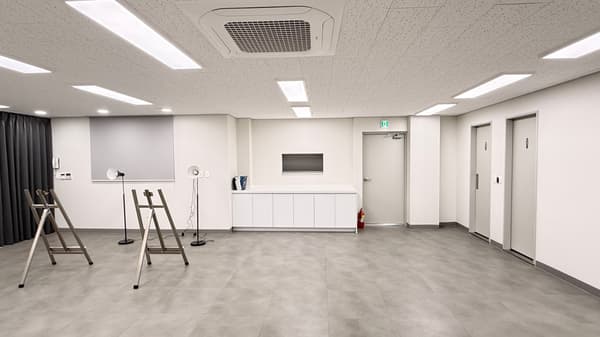 Recommended for Head Office, 3 Floors, Parking for 2 Cars+, Remodeled. photo 2