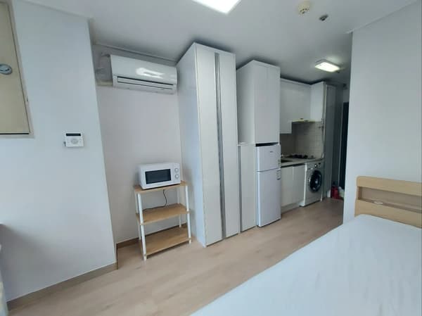 낮은 보증금, 풀옵션, 신촌 및 서강대, 연세대학교 도보 이동 가능 사진 5