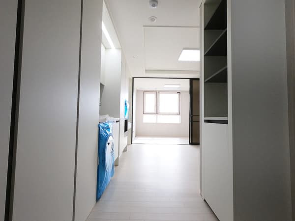 강남역, 역삼역 도보 5분 거리, 신축 5년, 사업자, 5층, 남향 사진 5