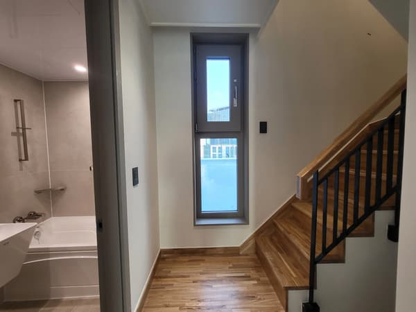 사업자 계약시 월세 3,000,000원(부가세 별도), 동탄역 주변, 신축, 펜트하우스, 2BR+Loft, 2BA. (사본) 사진 3