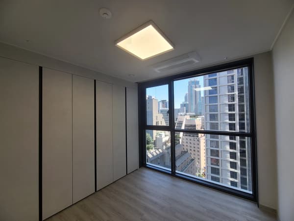 신축, 남부터미널역 도보 5분, 2BR, 1BA, Fitness, Pool 사진 4
