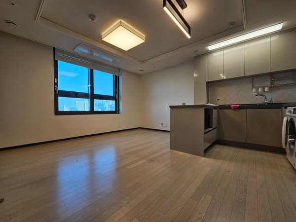 신축급, 2BR, 1BA, 사업자계약, NO ARC 사진 4