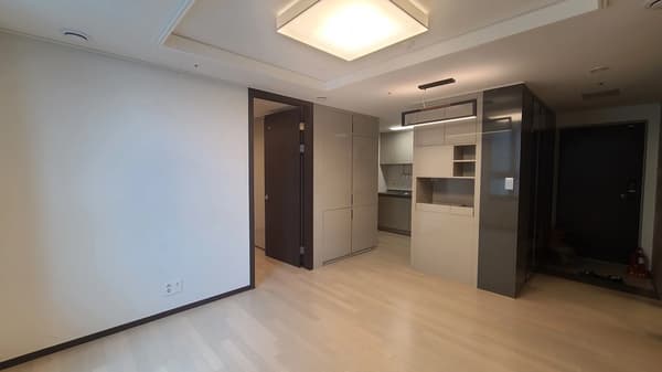 2BR, 1BA, 신축, 사업자계약, NO ARC 사진 3