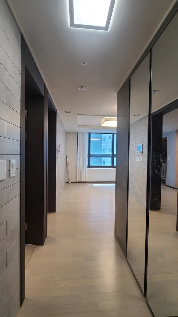 2BR, 1BA, 신축, 사업자계약, NO ARC 사진 5