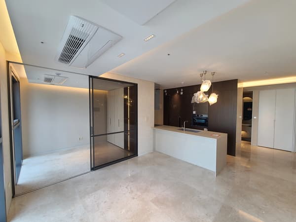 신축, 2BR, 2BA, GYM, POOL, Business, 지하철 5분 거리 사진 5
