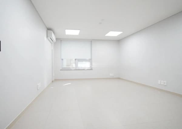 Business, ARC OK, 강남역 도보 3분.  8월 21일 협의. 사진 2