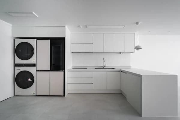 강남역 도보 1분, 2BR, 2BA,풀옵션 사진 5