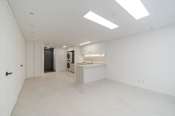 강남역 도보 1분, 2BR, 2BA,풀옵션 사진 4