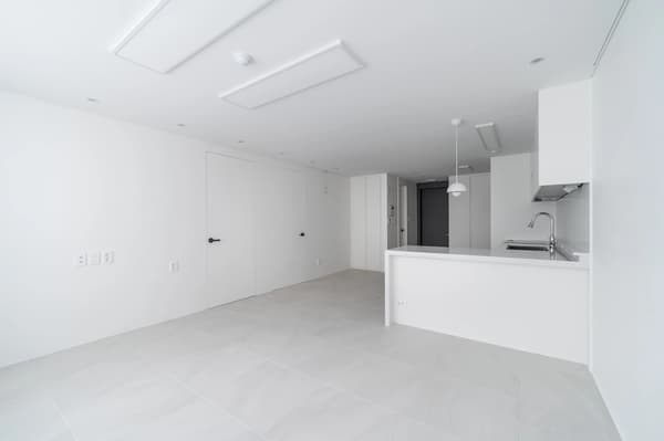 강남역 도보 1분, 2BR, 2BA,풀옵션 사진 3