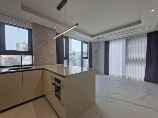 Urgent Sale, Available for Move-in, Comprehensive Transfer photo 3