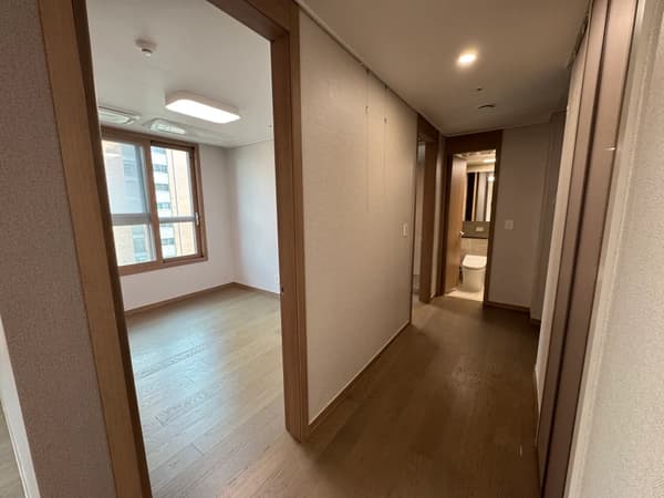 3BR, 2BA, 신축급, 커뮤니티, 지하철 도보 가능 사진 4